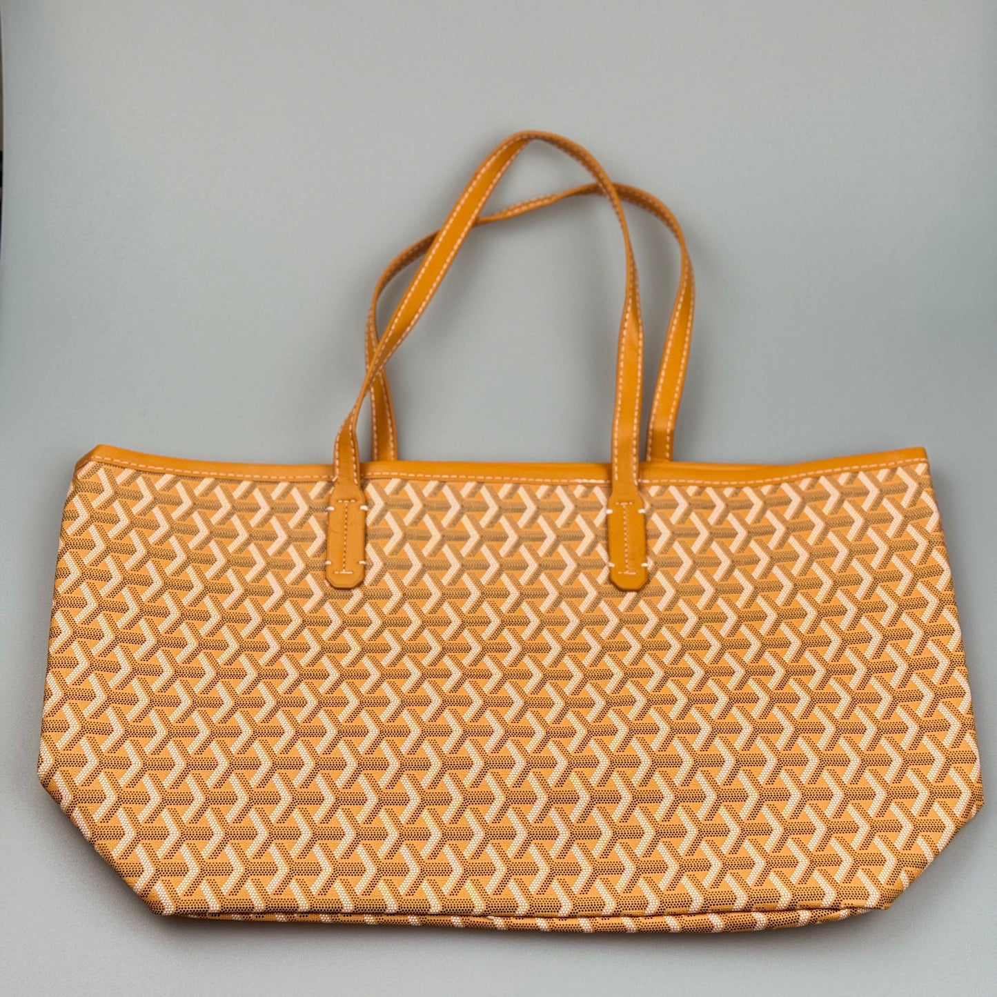 Mala Tote em Textura Geométrica – Estilo Moderno com Interior Amplo