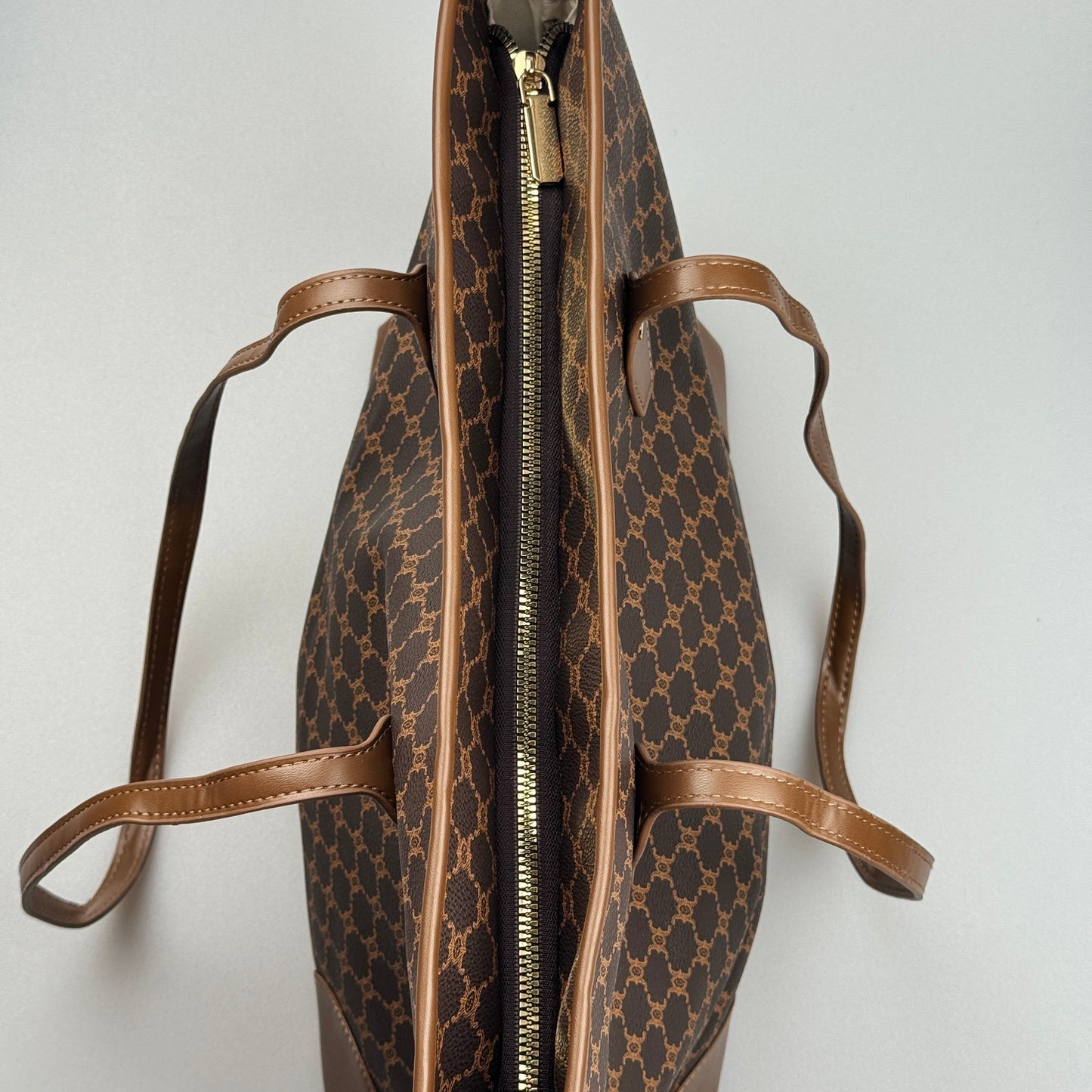 Mala Shopper Essential Monogram