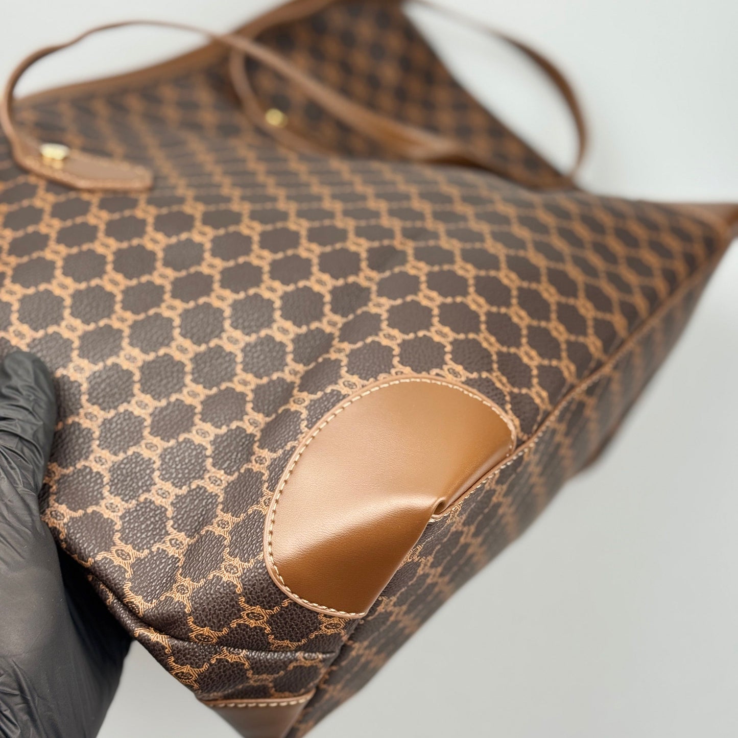 Mala Shopper Essential Monogram