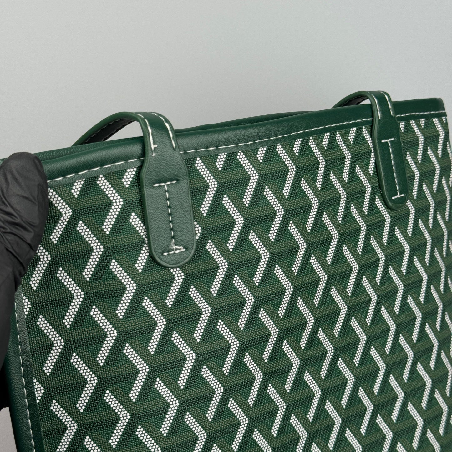 Mala Tote em Textura Geométrica – Estilo Moderno com Interior Amplo
