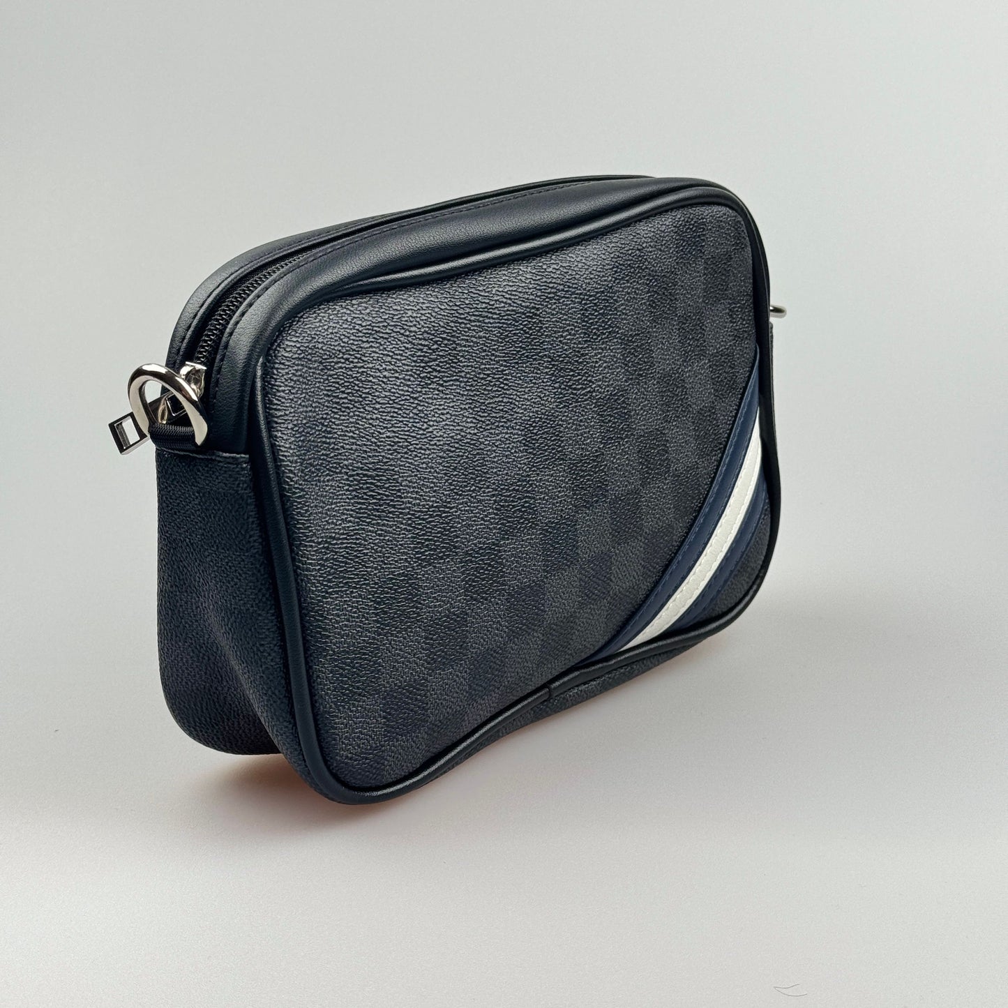 Bolsa Crossbody Masculina Xadrez com Bolsa Extra