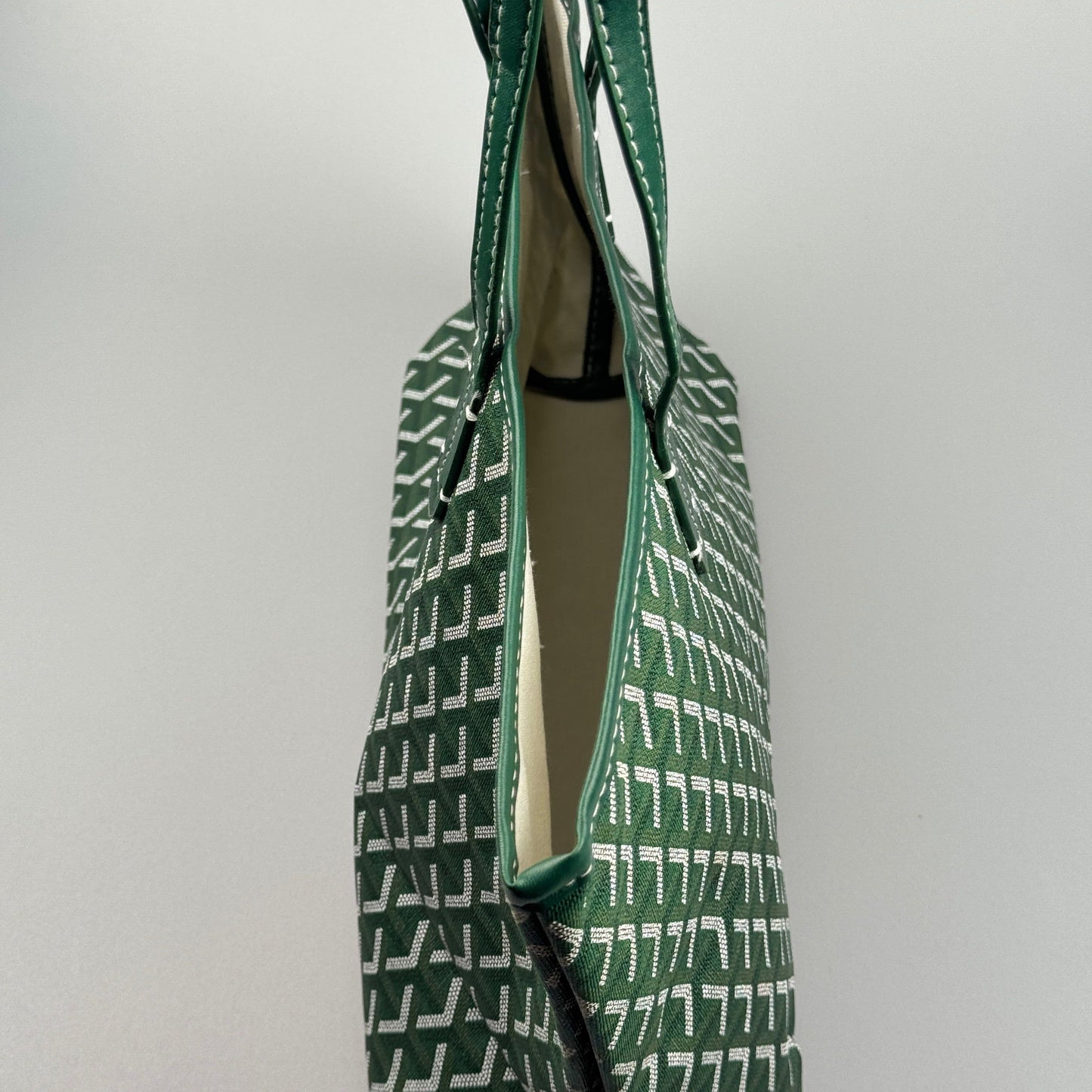 Mala Tote em Textura Geométrica – Estilo Moderno com Interior Amplo