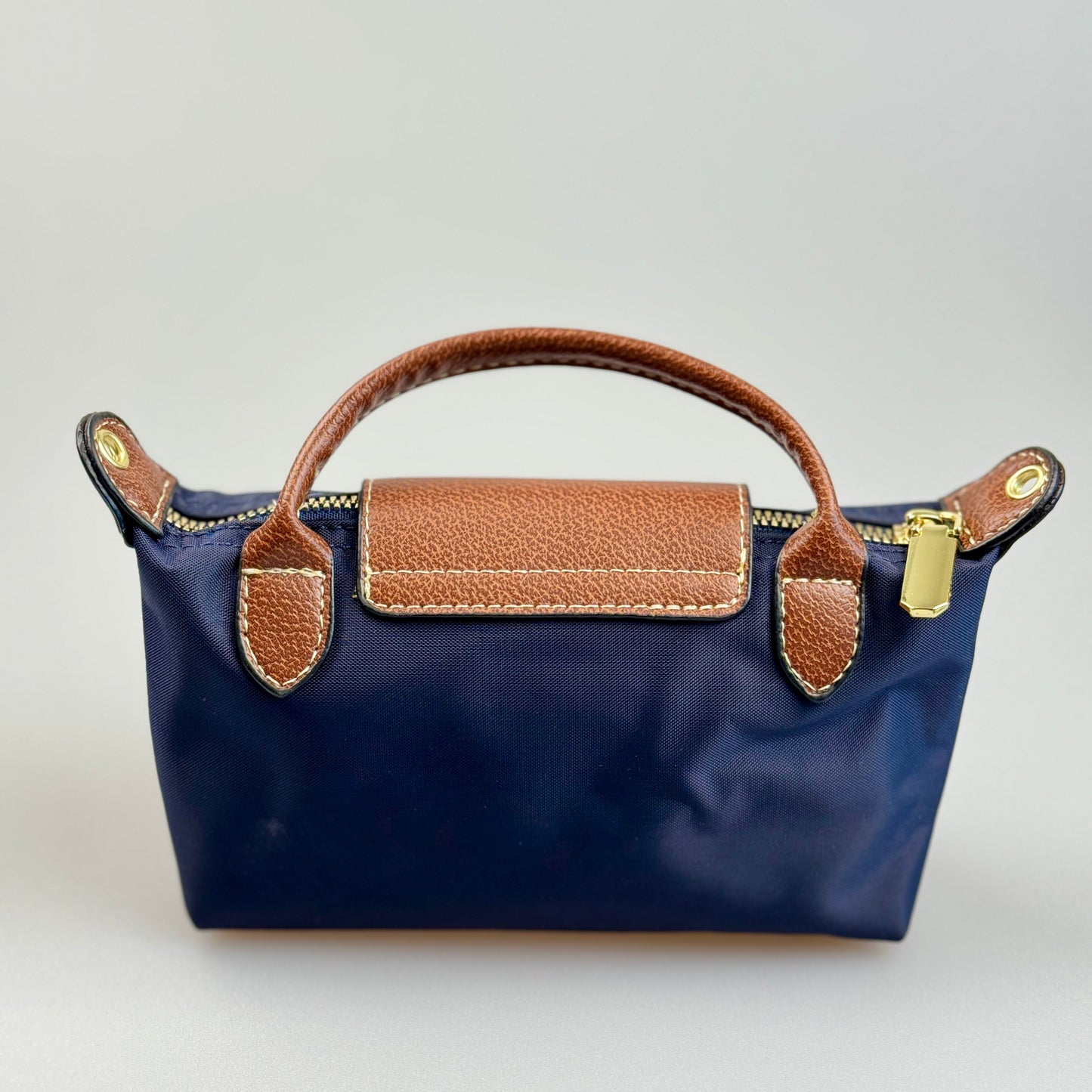 Mini Bolsa Crossbody – Estilo Casual Chic em Nylon Resistente