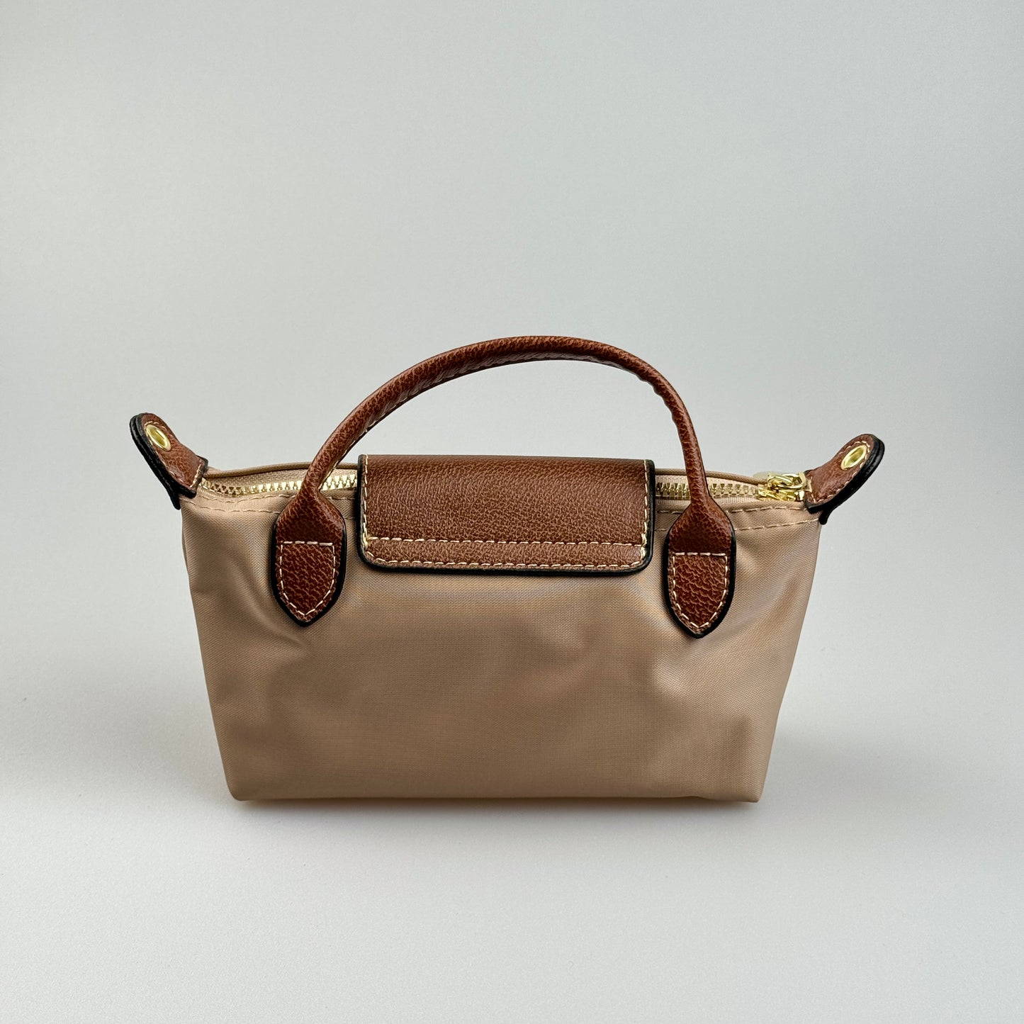 Mini Bolsa Crossbody – Estilo Casual Chic em Nylon Resistente