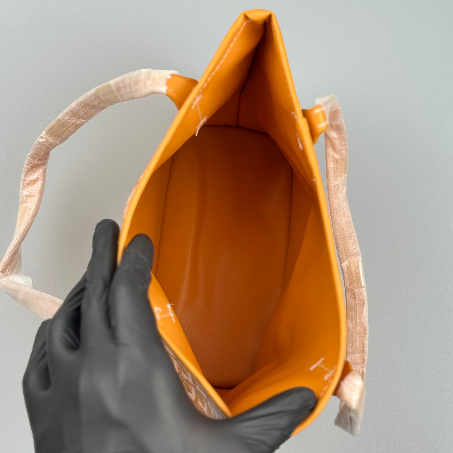 Mala Tote em Textura Geométrica – Estilo Moderno com Interior Amplo