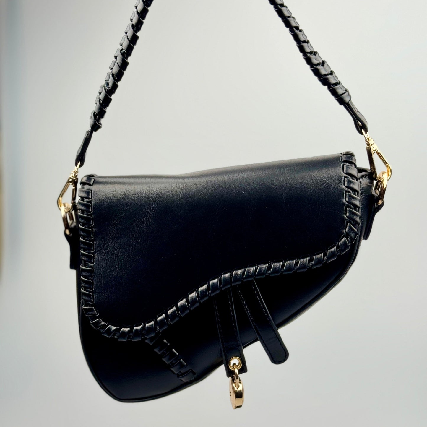 Bolsa Estilo Saddle Crossbody