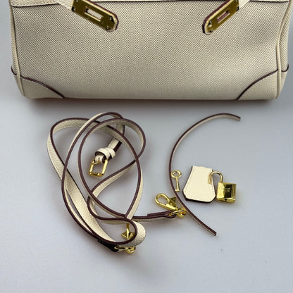 Mala Estilo Birkin em Tela e Pele Genuína – Luxo Estruturado com Fecho Elegante