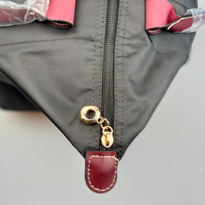 Mala Dobrável Parisienne – Nylon Resistente e Alças em Pele Sintética