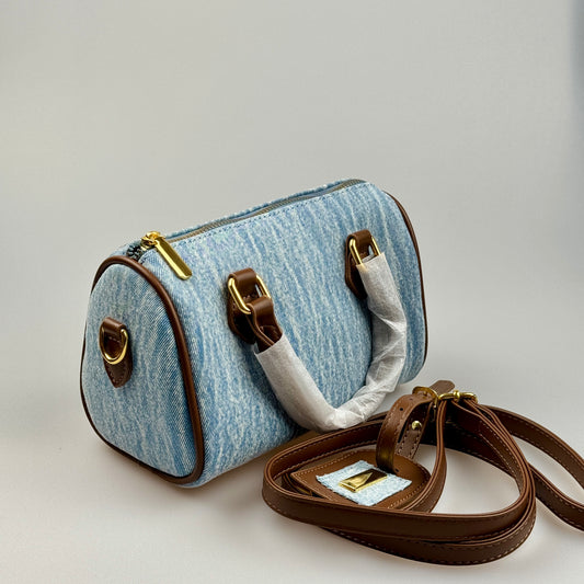 Mala Denim Vintage com Detalhes em Couro